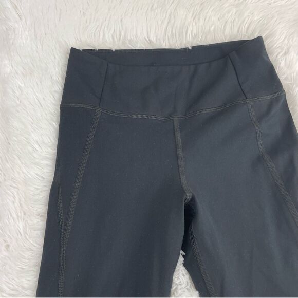 Girlfriend Collective Stretch Crop Leggings - Picture 3 of 6